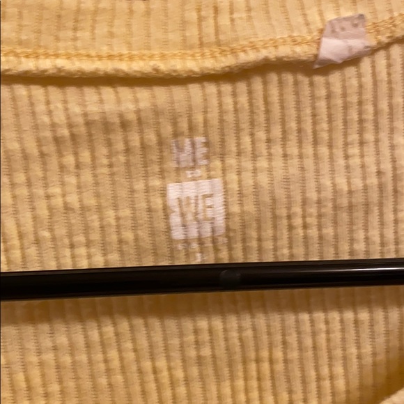 PacSun Light Yellow Button Short Sleeve - Picture 2 of 6